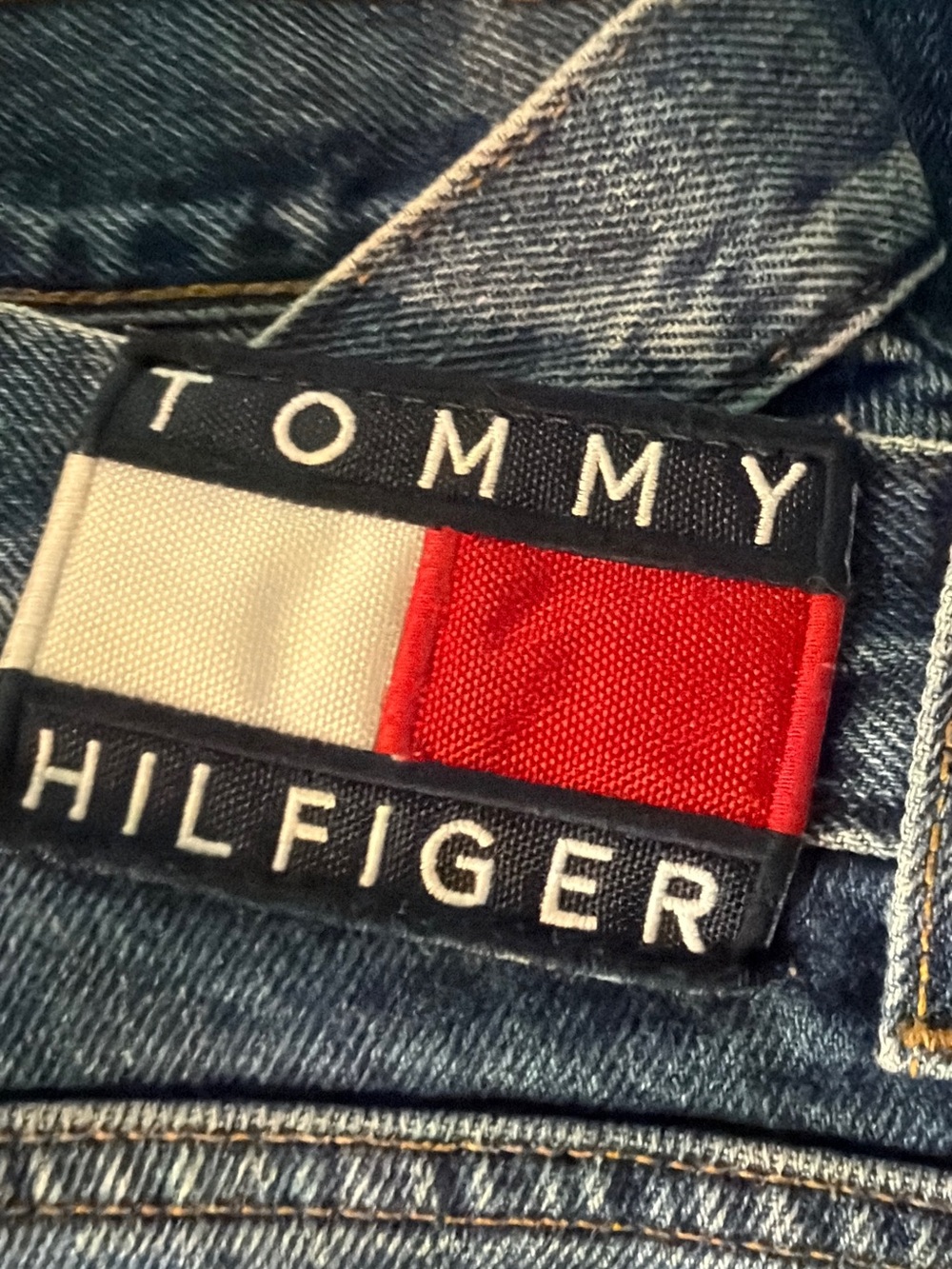 Vintage Tommy Hilfiger Straight Men’s Jeans in Blue Denim with Flag Patch Y2K